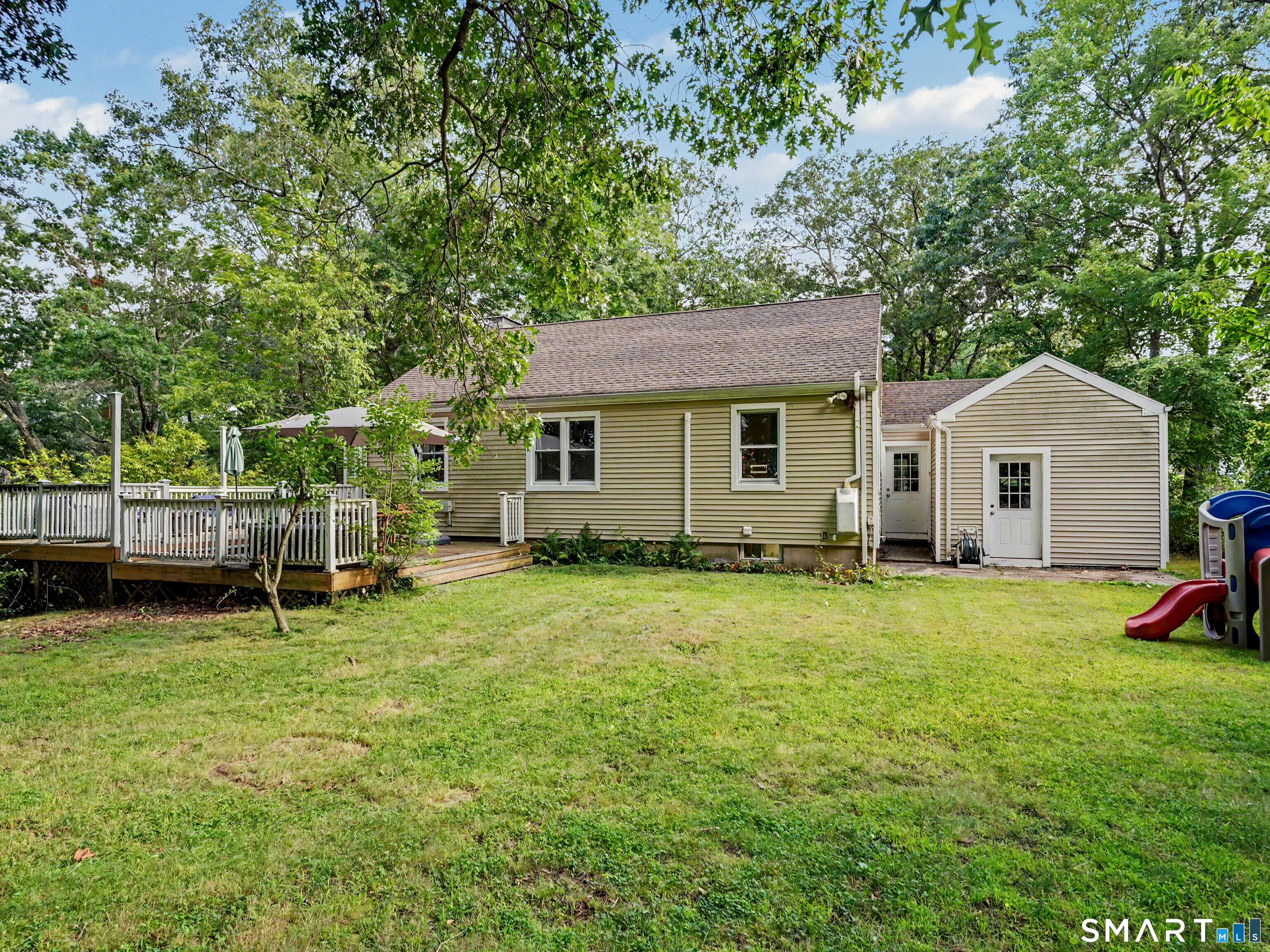 17 North Forest Circle West Haven CT 06516