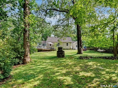 17 North Forest Circle West Haven CT 06516