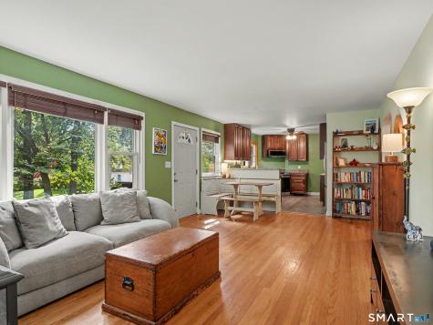 17 North Forest Circle West Haven CT 06516