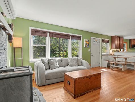 17 North Forest Circle West Haven CT 06516