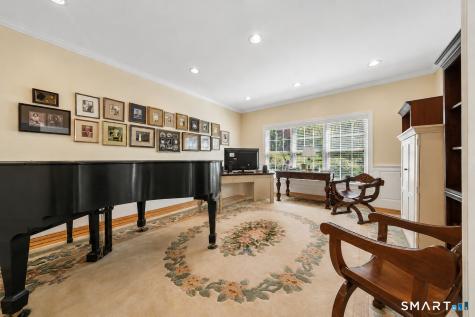 132 East Hunting Ridge Road Stamford CT 06903