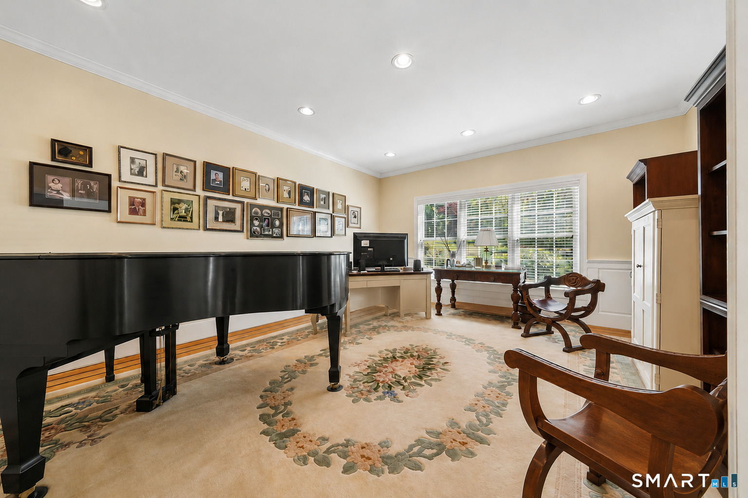 132 East Hunting Ridge Road Stamford CT 06903