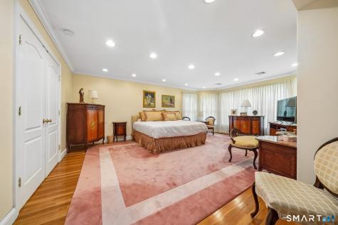 132 East Hunting Ridge Road Stamford CT 06903