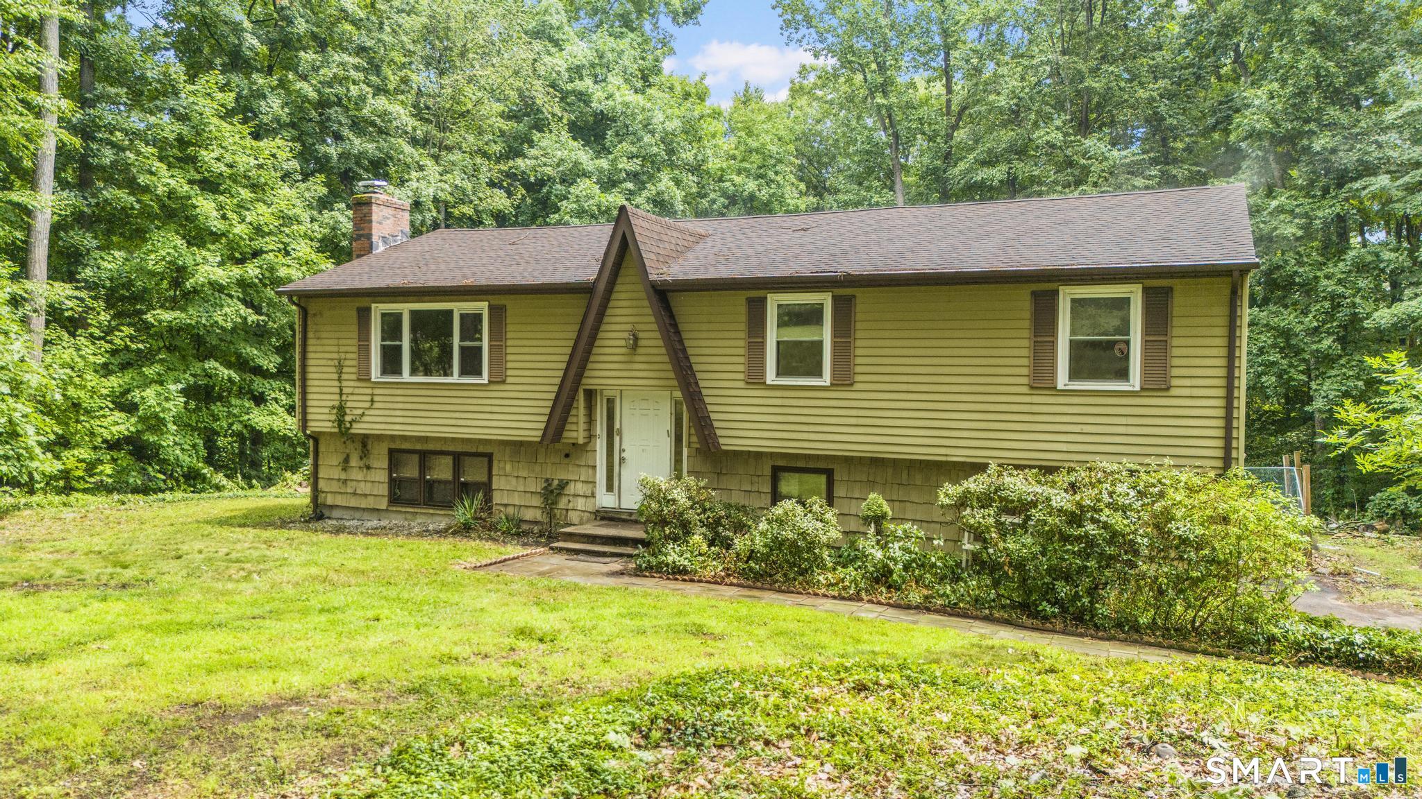 32 Woodhaven Drive Burlington CT 06013