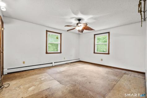 32 Woodhaven Drive Burlington CT 06013