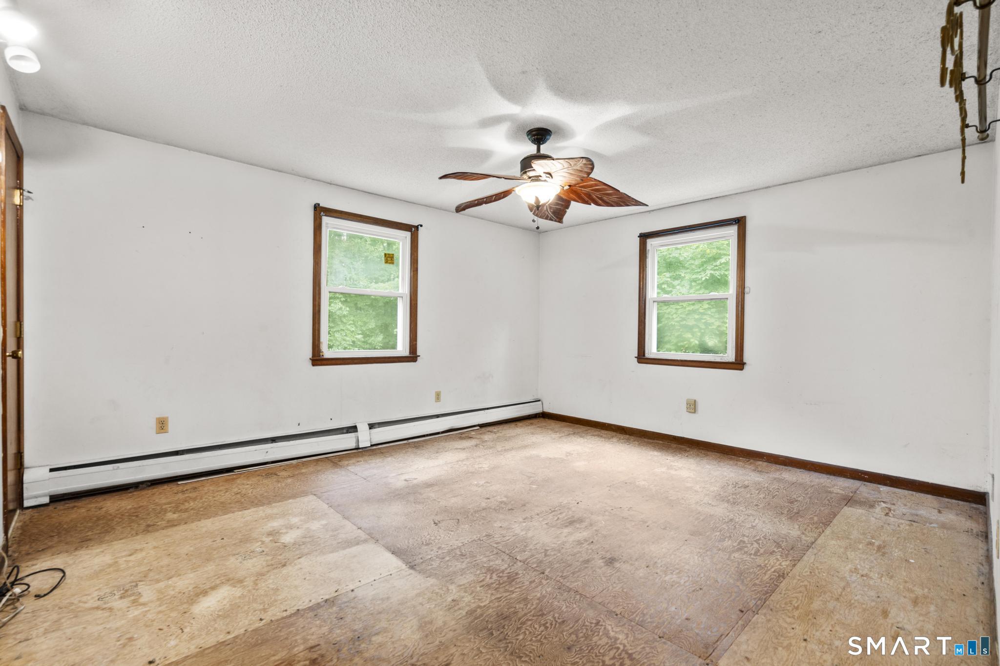 32 Woodhaven Drive Burlington CT 06013