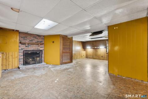 32 Woodhaven Drive Burlington CT 06013