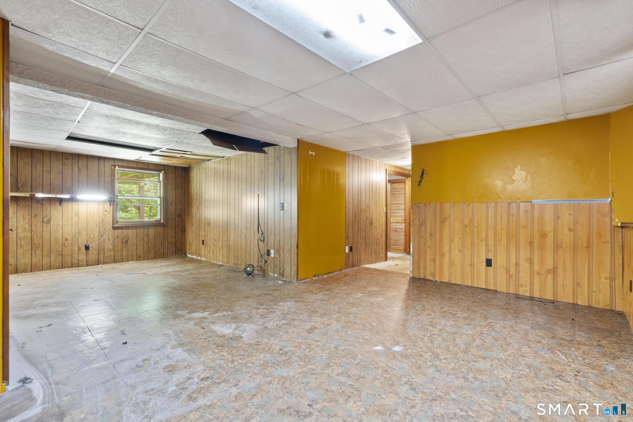 32 Woodhaven Drive Burlington CT 06013