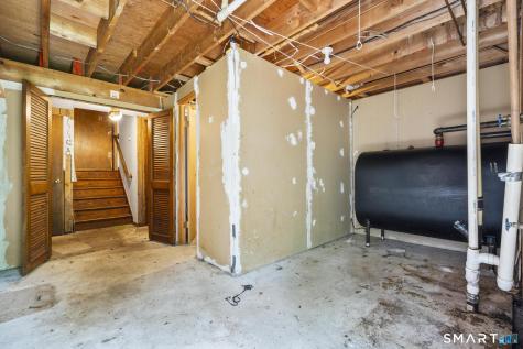 32 Woodhaven Drive Burlington CT 06013