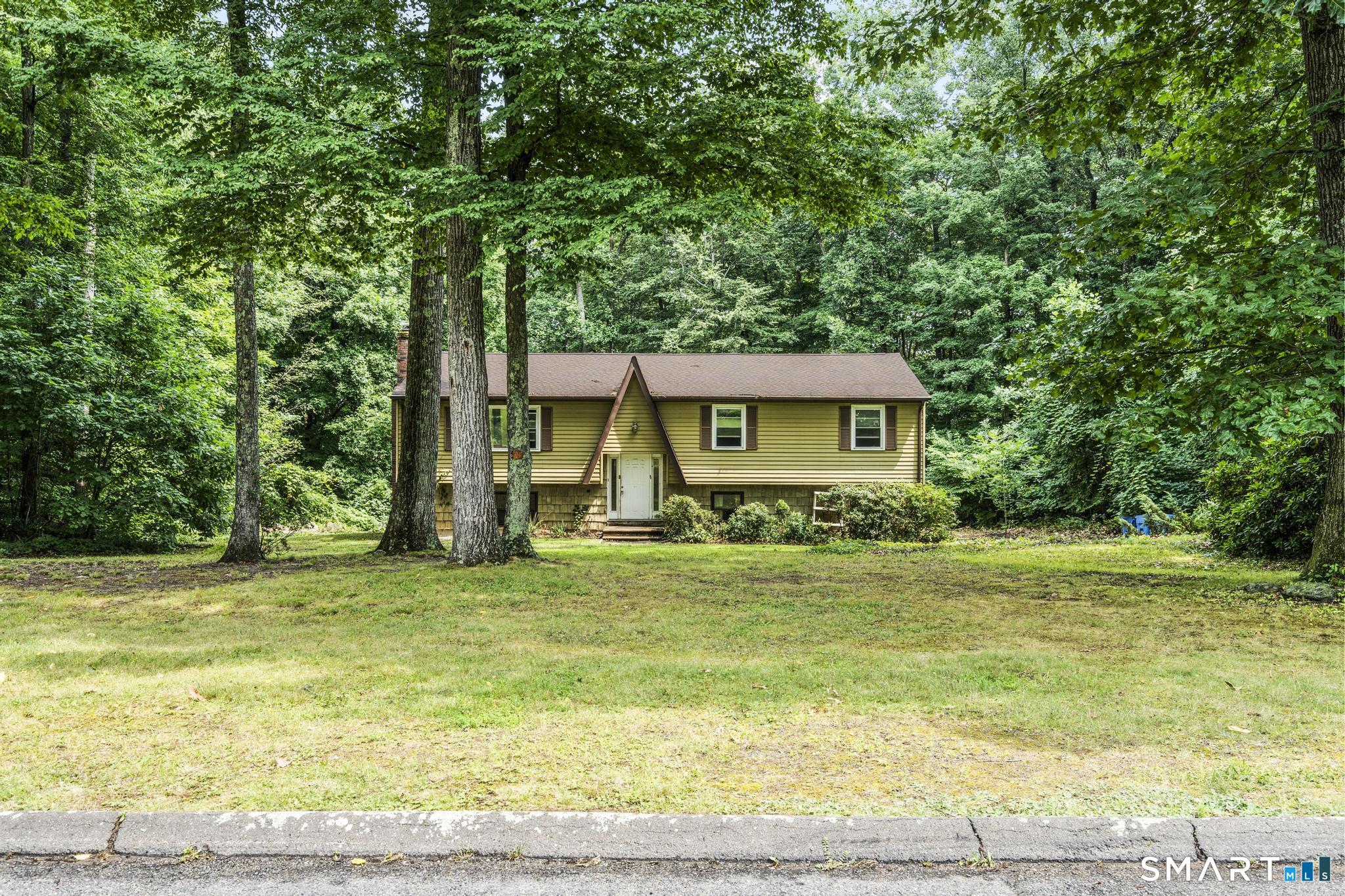 32 Woodhaven Drive Burlington CT 06013