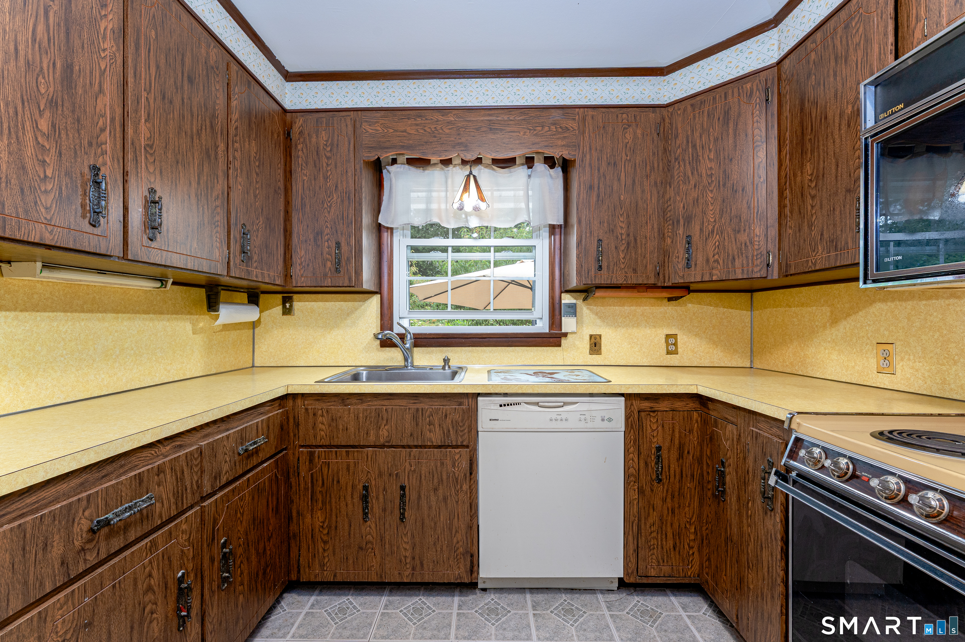 4 Mohawk Drive Wolcott CT 06716