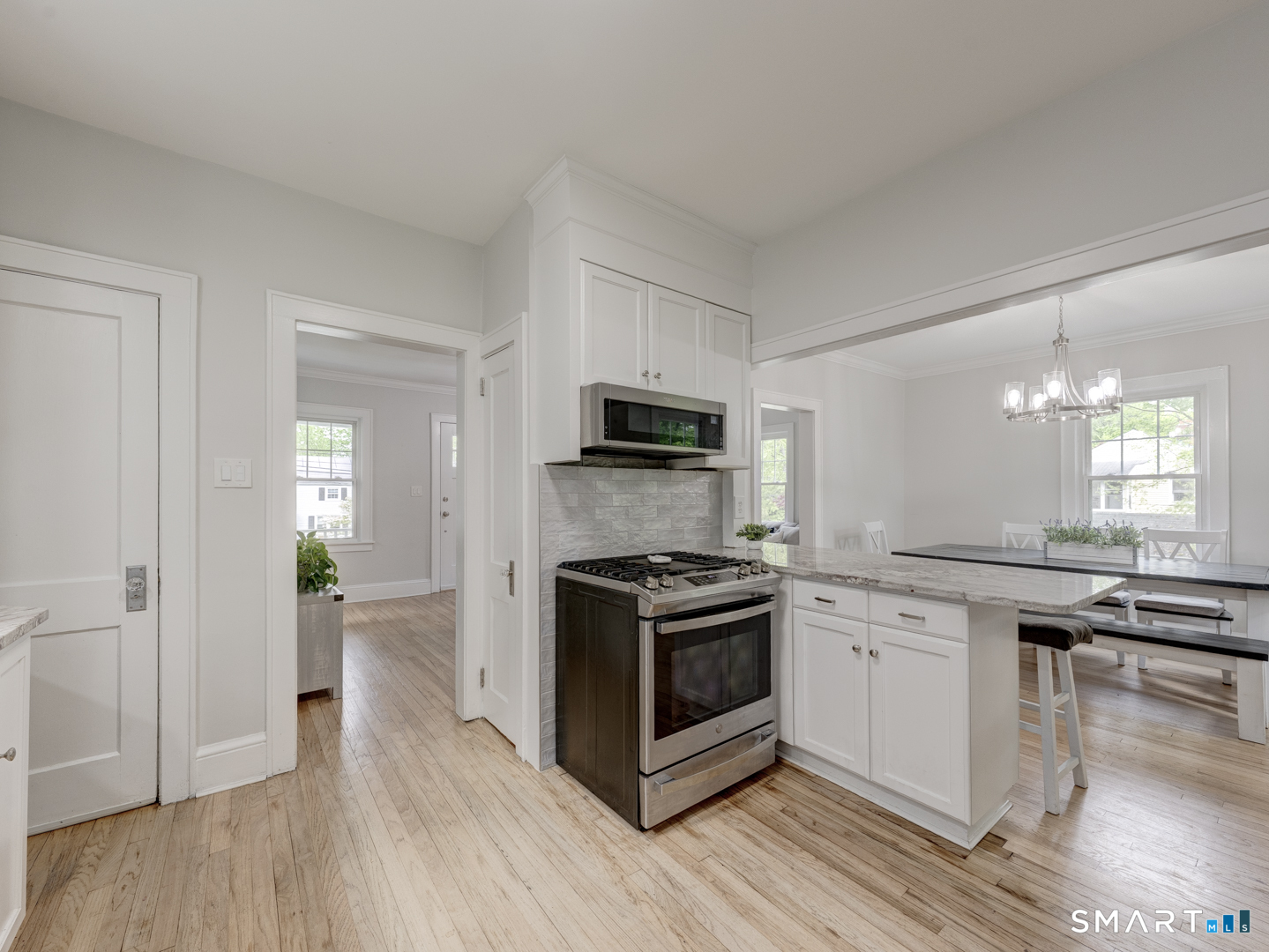 15 Edgemere Avenue West Hartford CT 06110