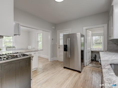 15 Edgemere Avenue West Hartford CT 06110