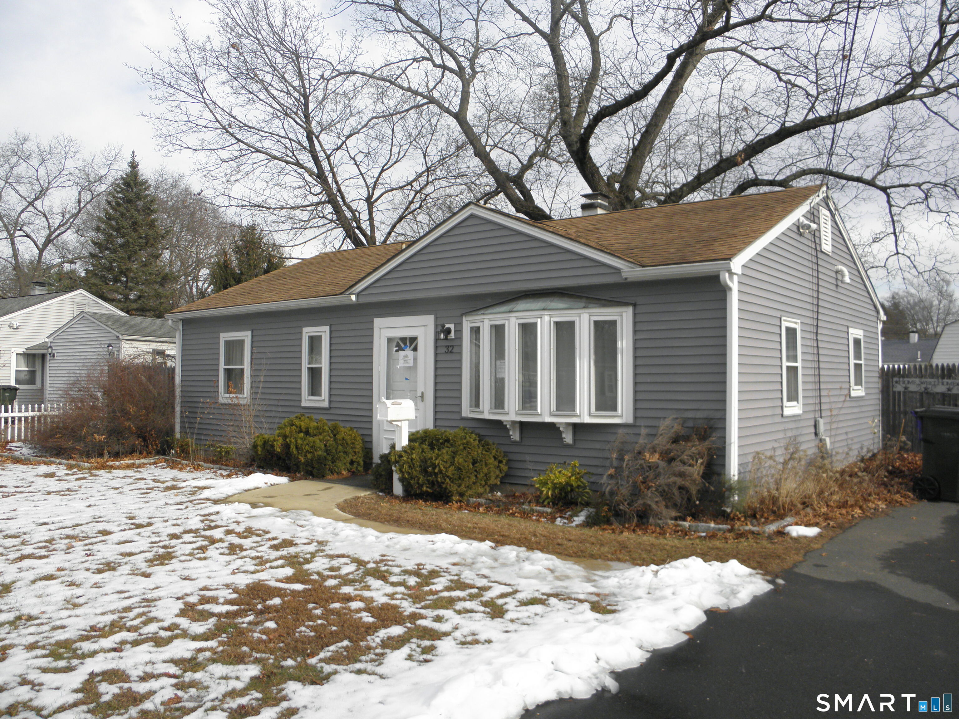 32 Walnut Circle Windsor Locks CT 06096