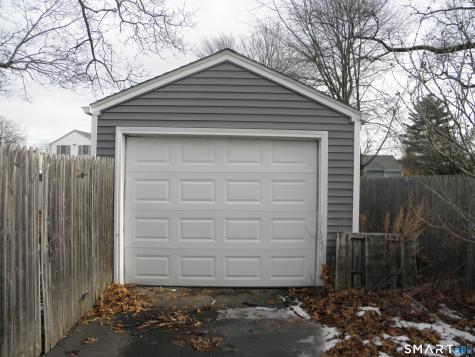 32 Walnut Circle Windsor Locks CT 06096