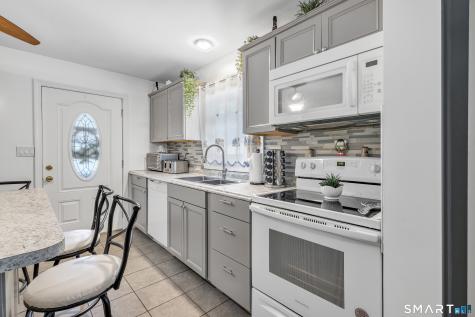 25 N. Forest Circle West Haven CT 06516