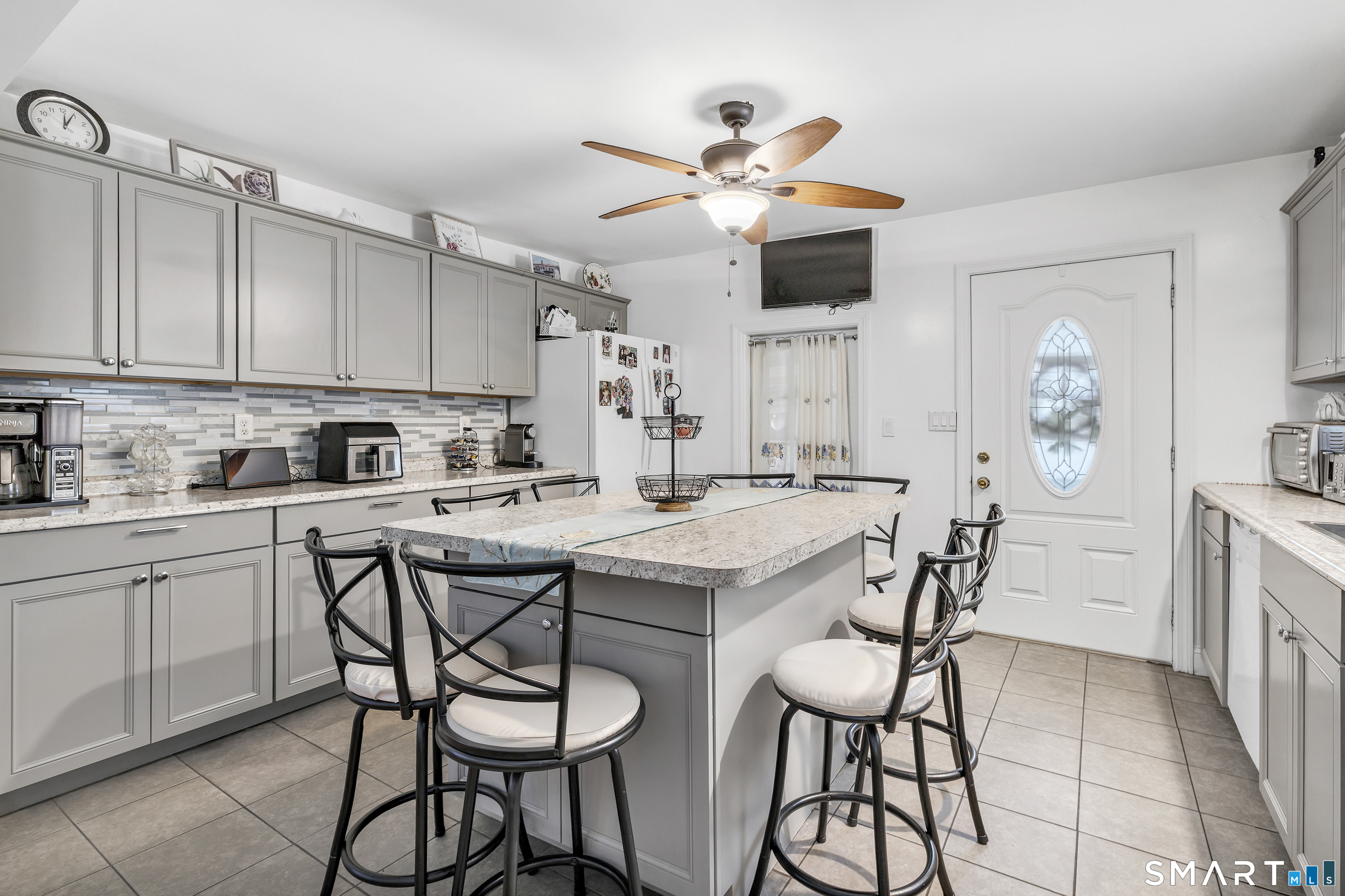 25 N. Forest Circle West Haven CT 06516