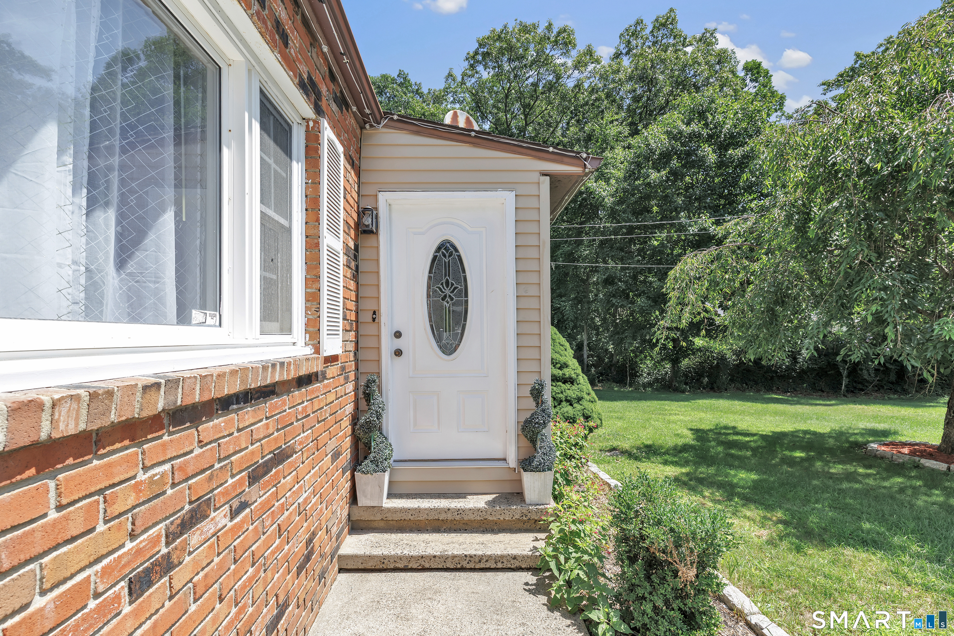 25 N. Forest Circle West Haven CT 06516