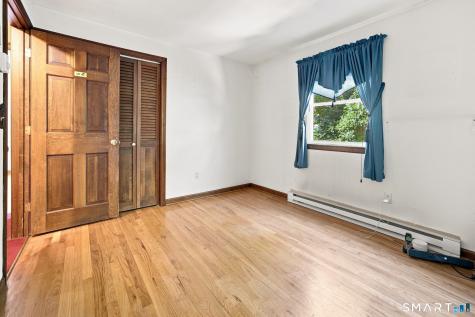 4 Apple Tree Lane Farmington CT 06032