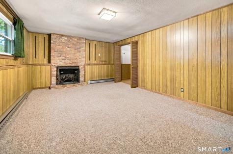 4 Apple Tree Lane Farmington CT 06032