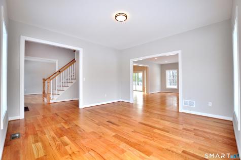 2 Brentwood East Granby CT 06026