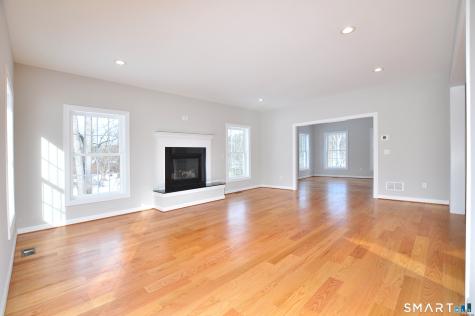 2 Brentwood East Granby CT 06026