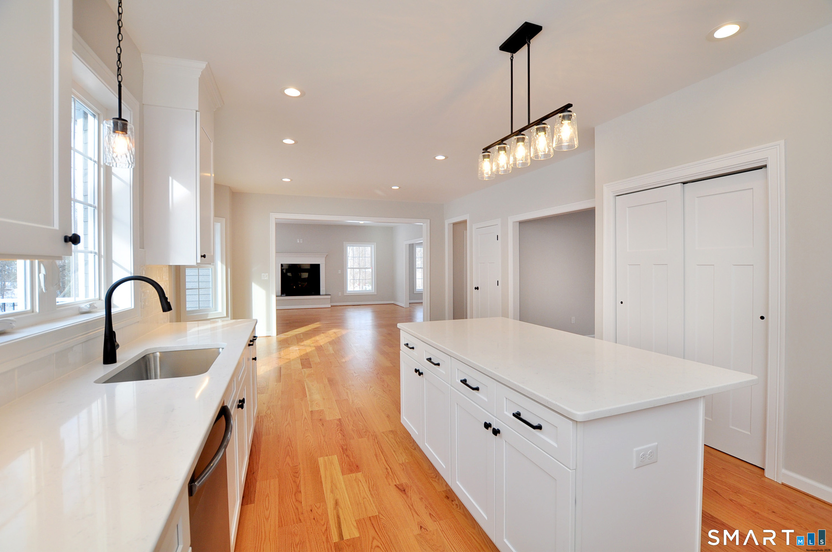 2 Brentwood East Granby CT 06026