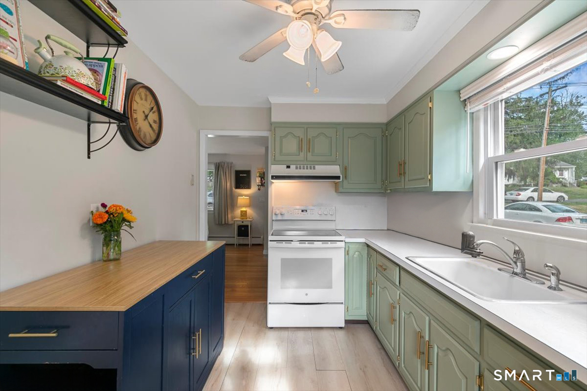 565 Pond Point Avenue Milford CT 06460