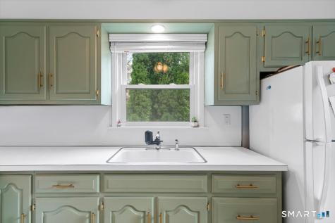 565 Pond Point Avenue Milford CT 06460