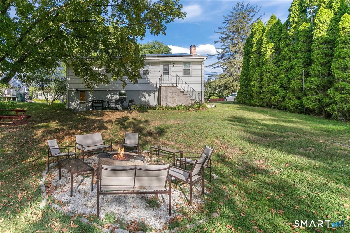 565 Pond Point Avenue Milford CT 06460