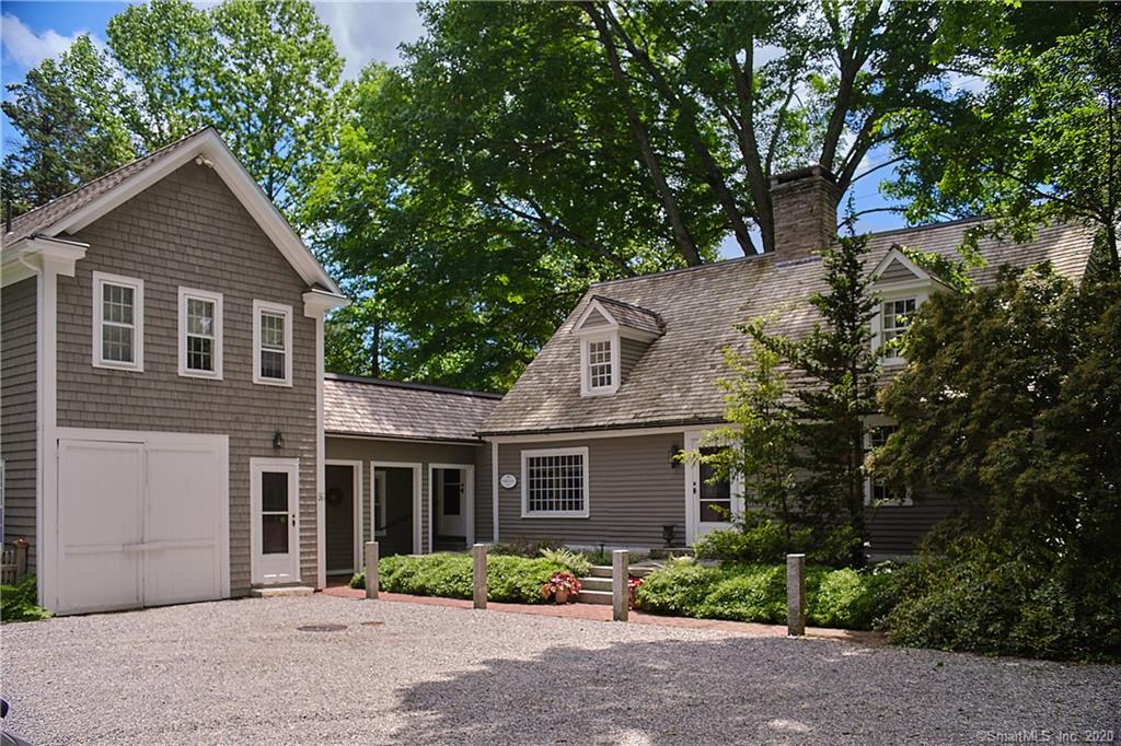 86 Dennison Road Essex CT 06426