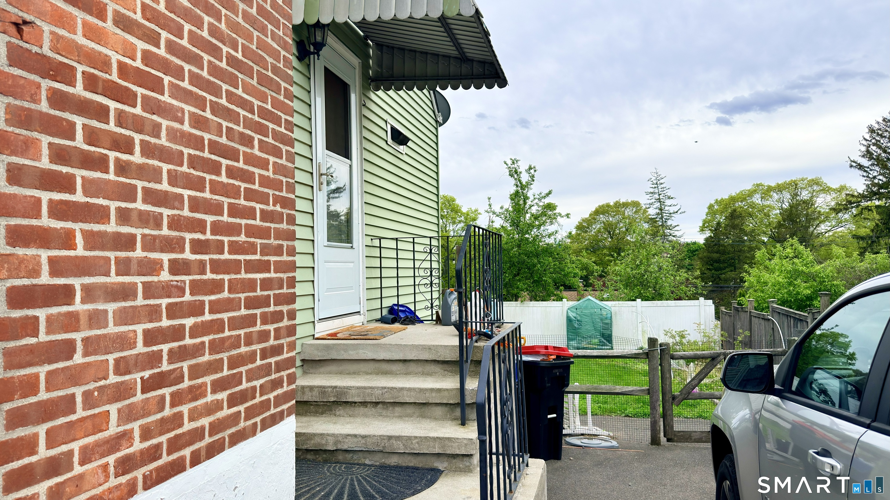 12 Rainbow Road Norwalk CT 06851