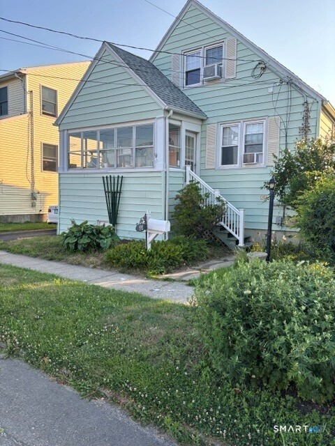 91 College Street Stratford CT 06614