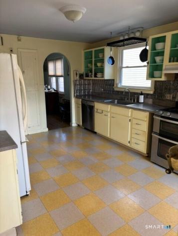 91 College Street Stratford CT 06614