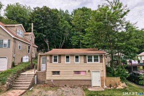 20 Fall Mountain Terrace Plymouth CT 06786