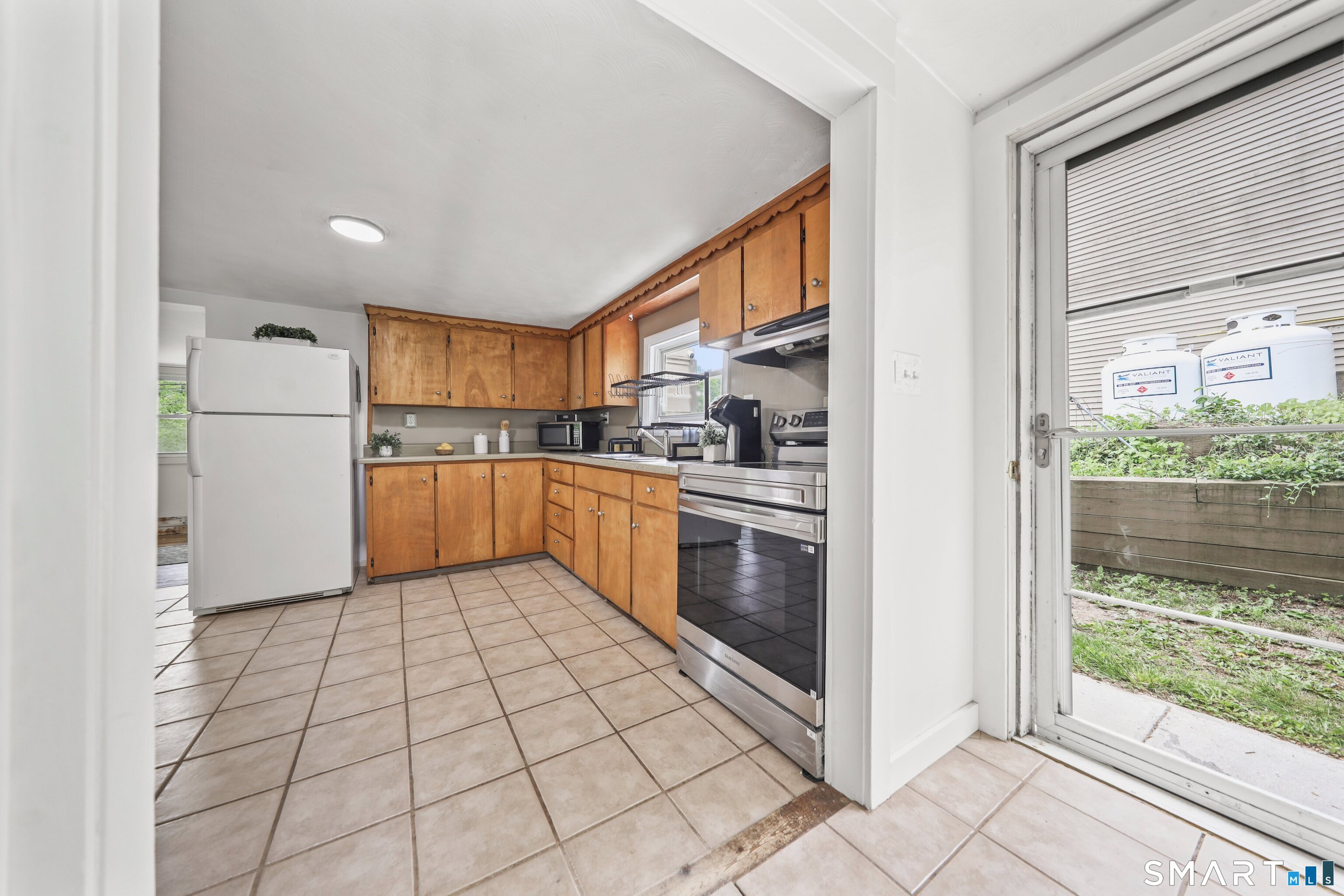 20 Fall Mountain Terrace Plymouth CT 06786