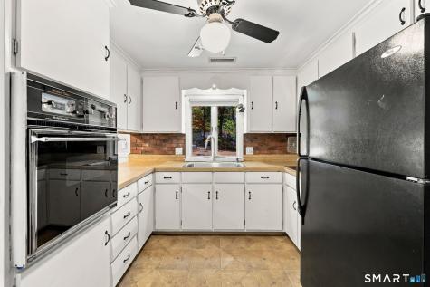 4 Douglas Drive Enfield CT 06082