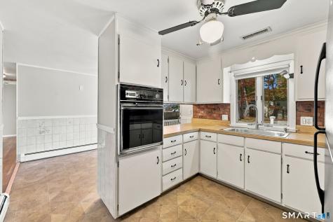 4 Douglas Drive Enfield CT 06082