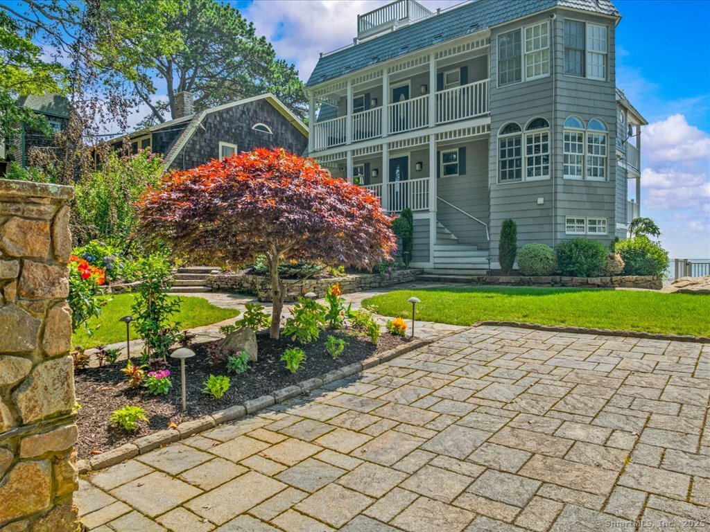 50 & 61 Grove Way Clinton CT 06413