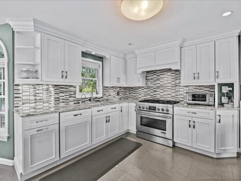 50 & 61 Grove Way Clinton CT 06413