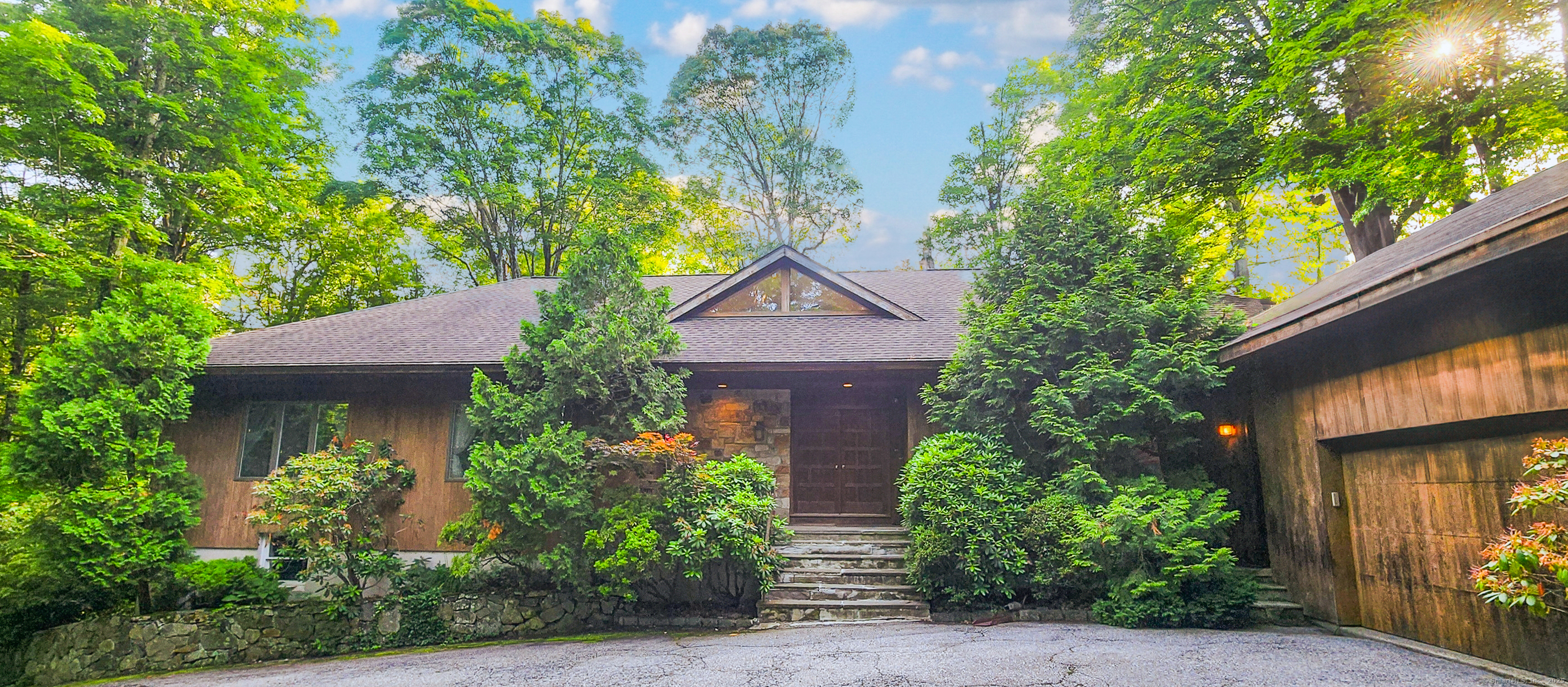 518 Woodbine Road Stamford CT 06903