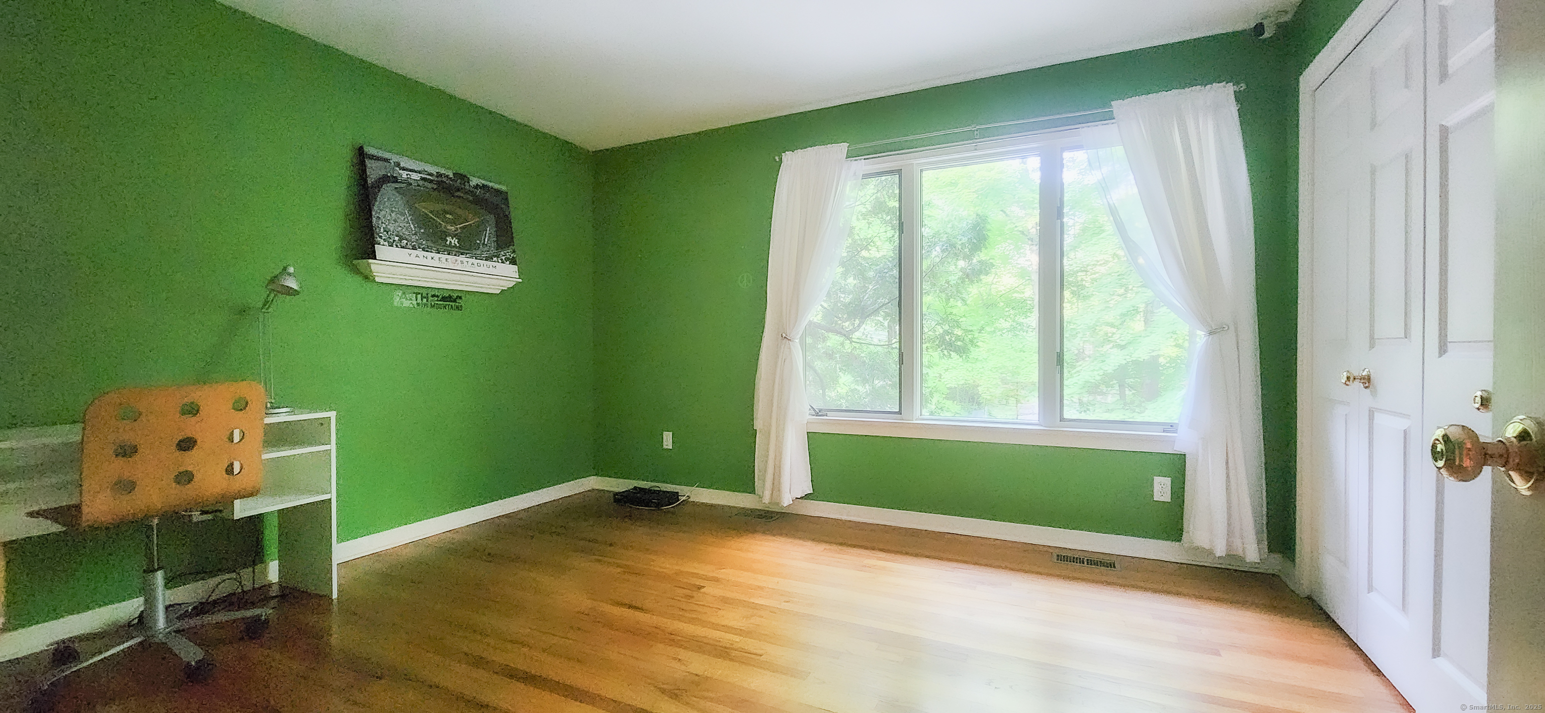 518 Woodbine Road Stamford CT 06903