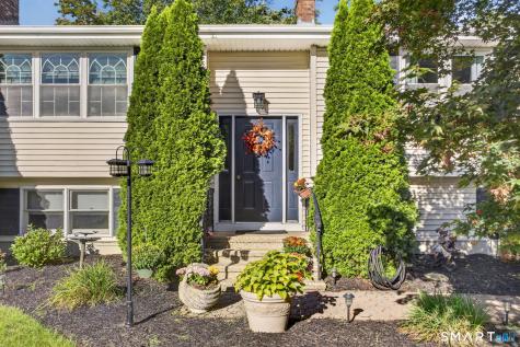 11 Wenzel Farm Road North Haven CT 06473