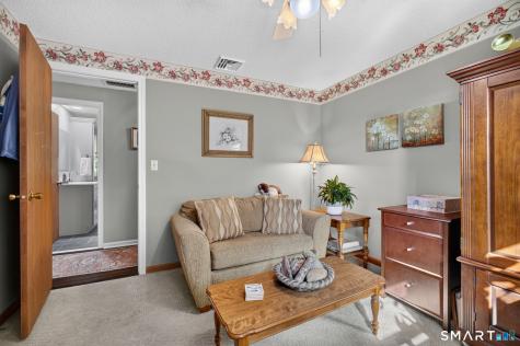 11 Wenzel Farm Road North Haven CT 06473