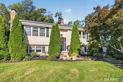 11 Wenzel Farm Road North Haven CT 06473