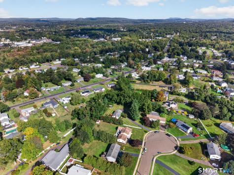 11 Wenzel Farm Road North Haven CT 06473