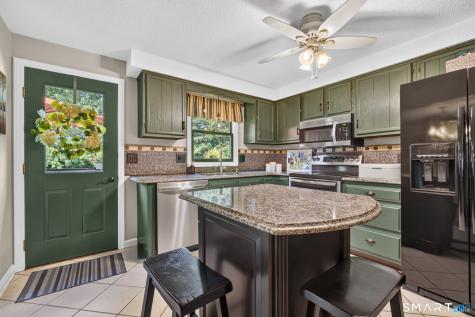 11 Wenzel Farm Road North Haven CT 06473