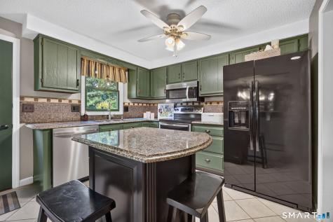 11 Wenzel Farm Road North Haven CT 06473