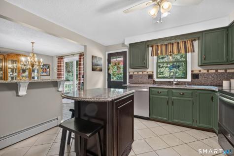 11 Wenzel Farm Road North Haven CT 06473
