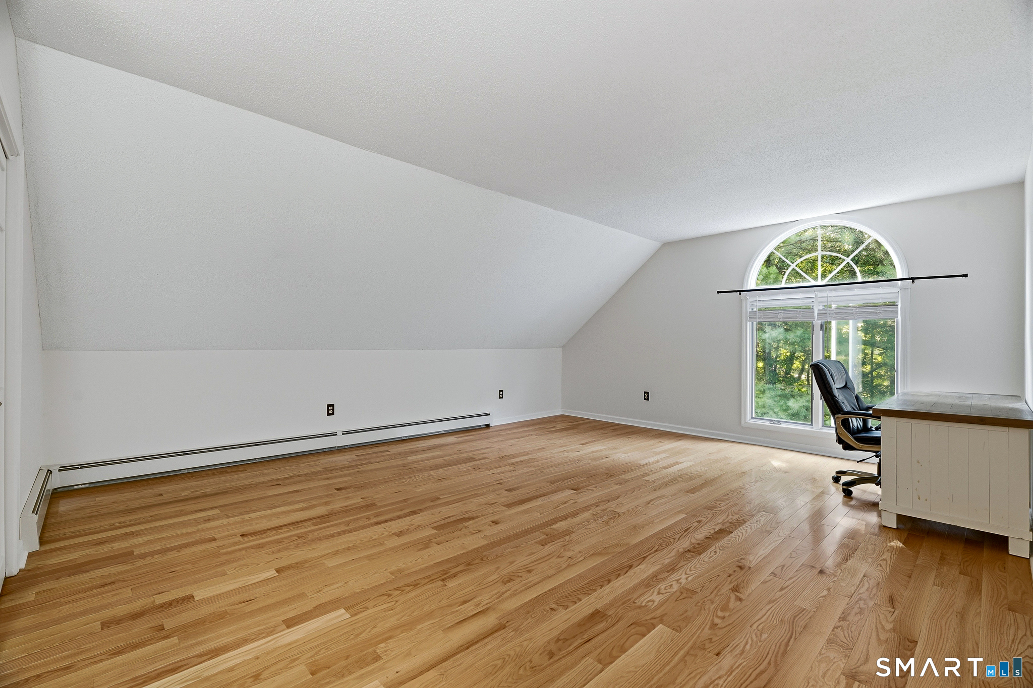 54 Heatherwood Drive Colchester CT 06415
